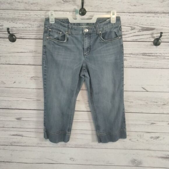 "Tommy Hilfiger" woman's jean capris - Picture 1 of 10